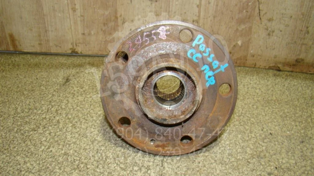 Ступица передняя-задняя Volkswagen Passat CC 2012