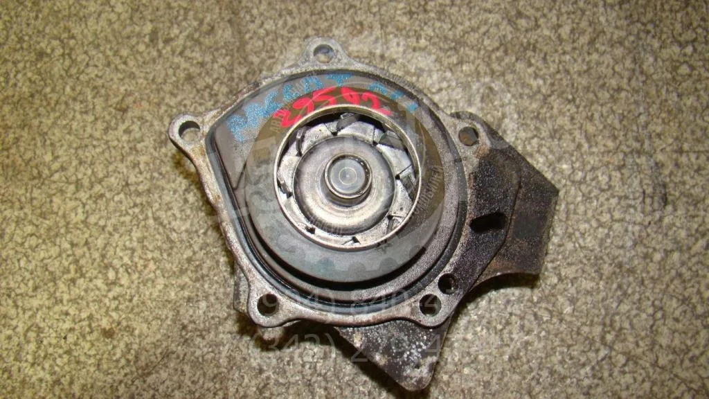 Помпа Volkswagen Passat CC 2012