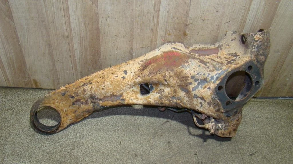 Рычаг задний продольный правый Mitsubishi Lancer 10 CY