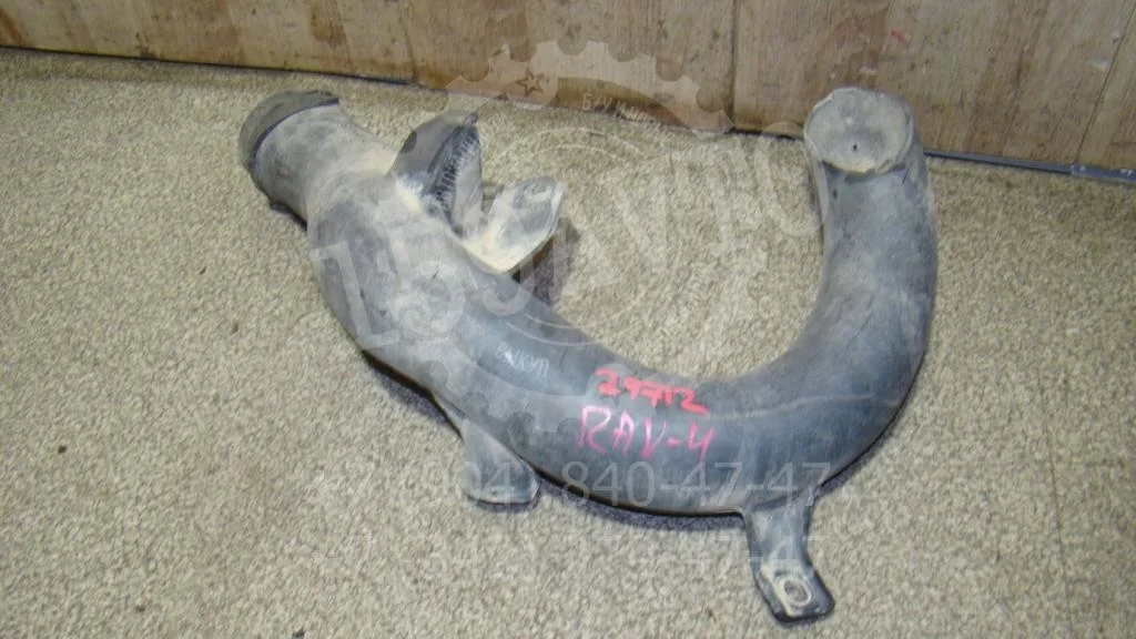 Патрубок воздушного фильтра Toyota RAV4 A30