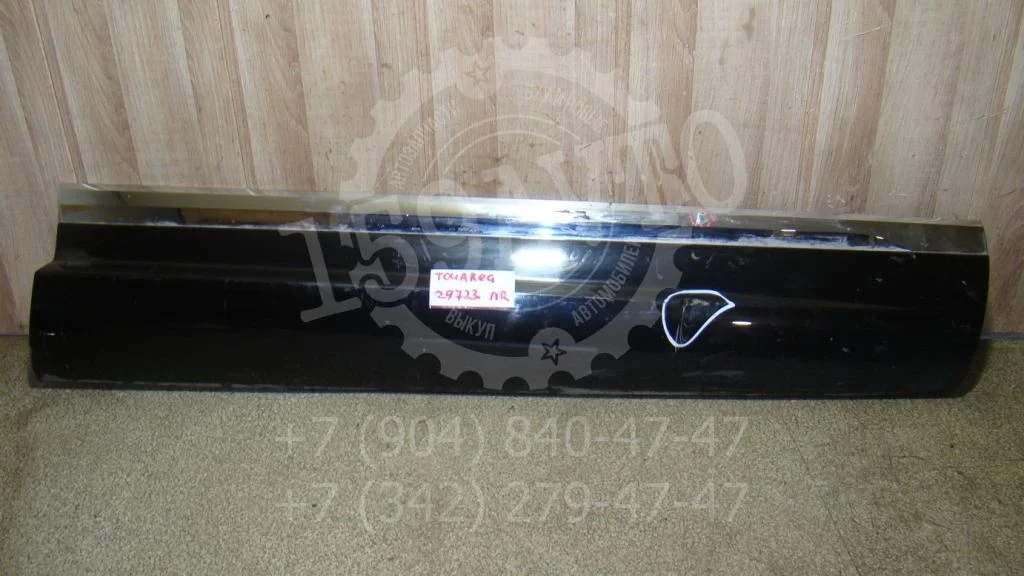 Накладка двери передней правой Volkswagen Touareg 2 FL, NF