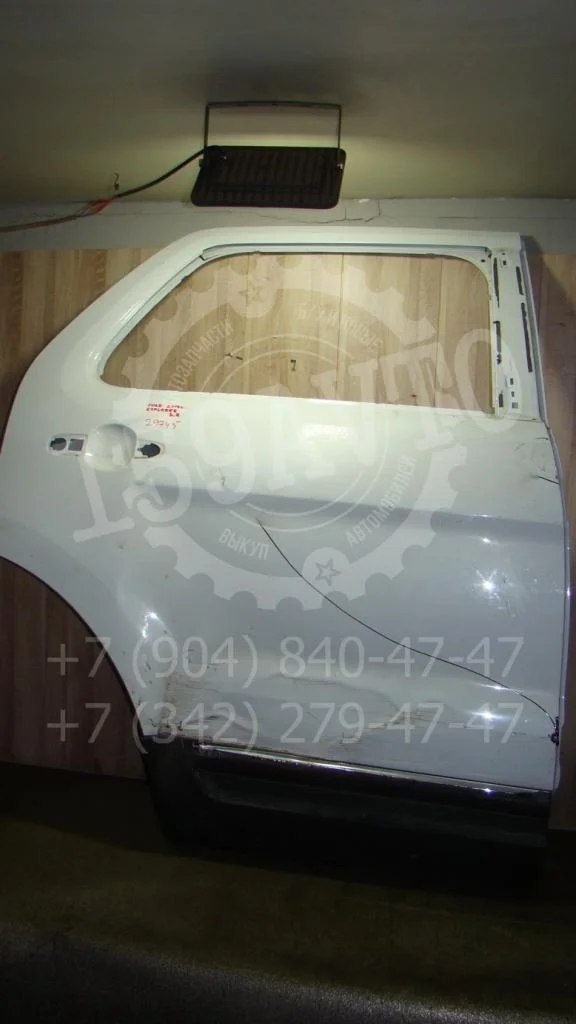 Дверь задняя правая Ford Explorer U502