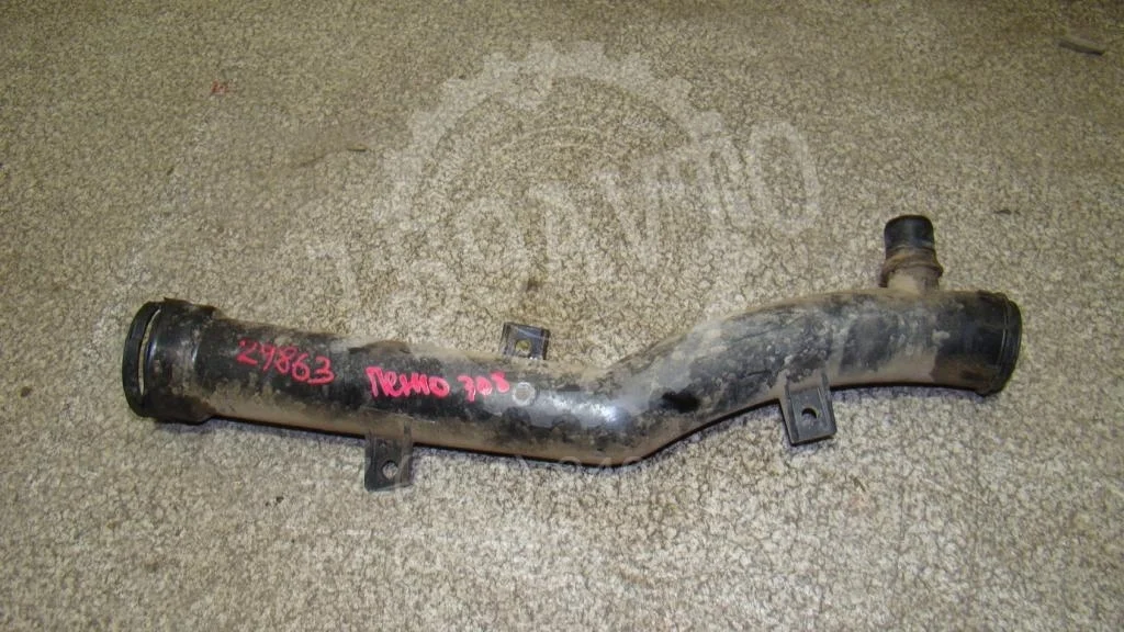 Трубка системы охлаждения Peugeot 308 T7