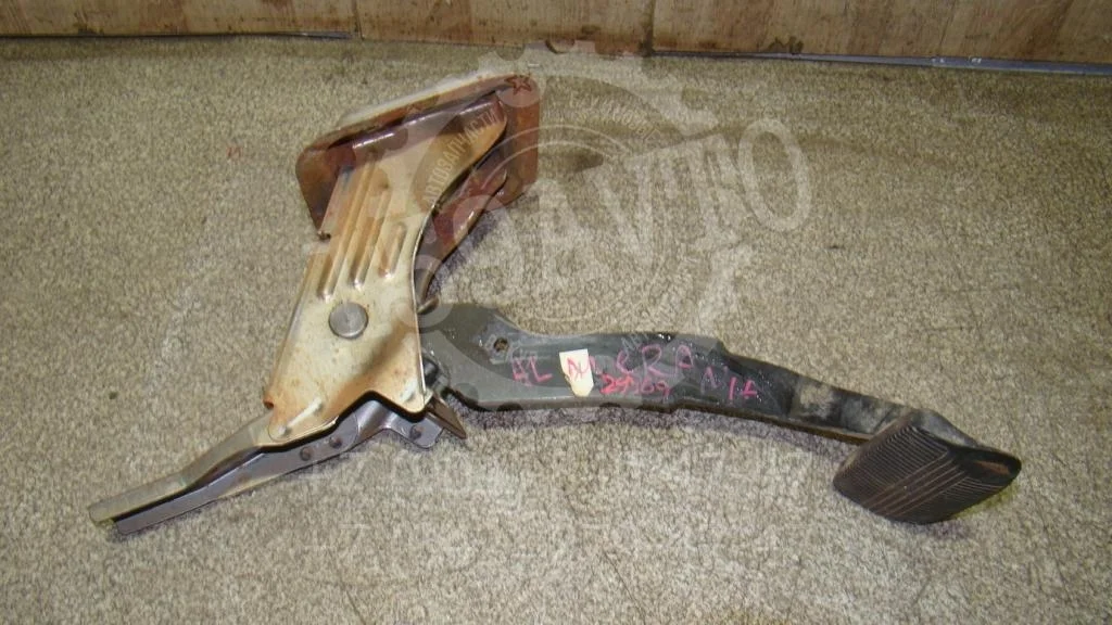 Педаль тормоза Nissan Almera 2004 N16