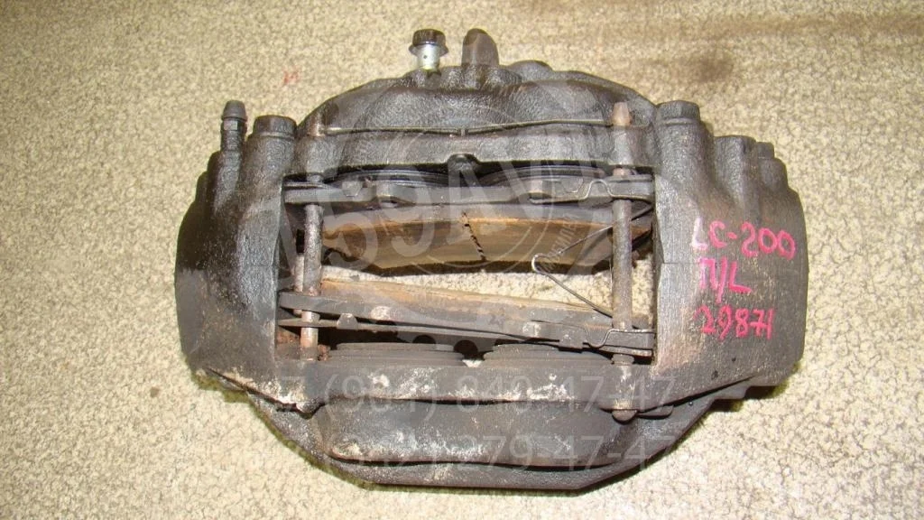 Суппорт передний левый Toyota Land Cruiser 2008 J200