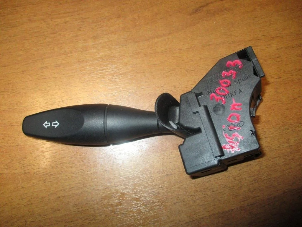 Переключатель поворотов подрулевой Ford Fusion CBK