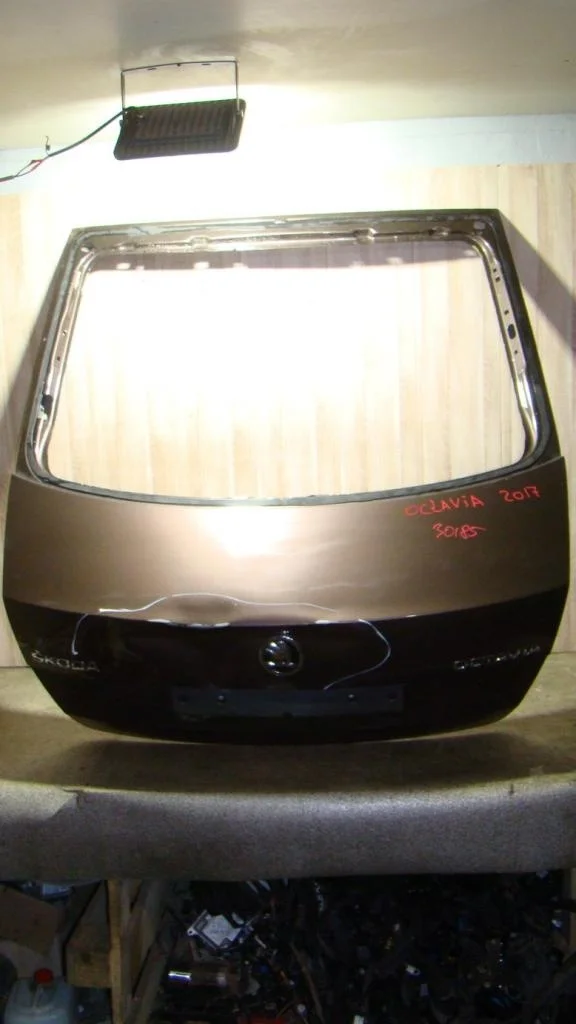 Дверь багажника Skoda Octavia 3 A7