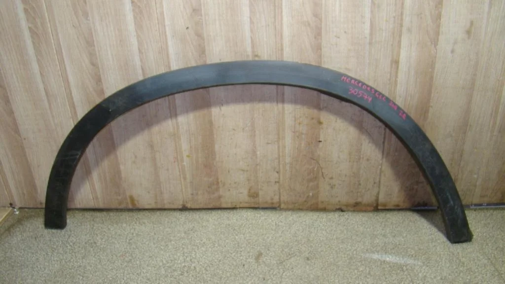 Накладка заднего крыла правого Mercedes-Benz GLC-Class X253