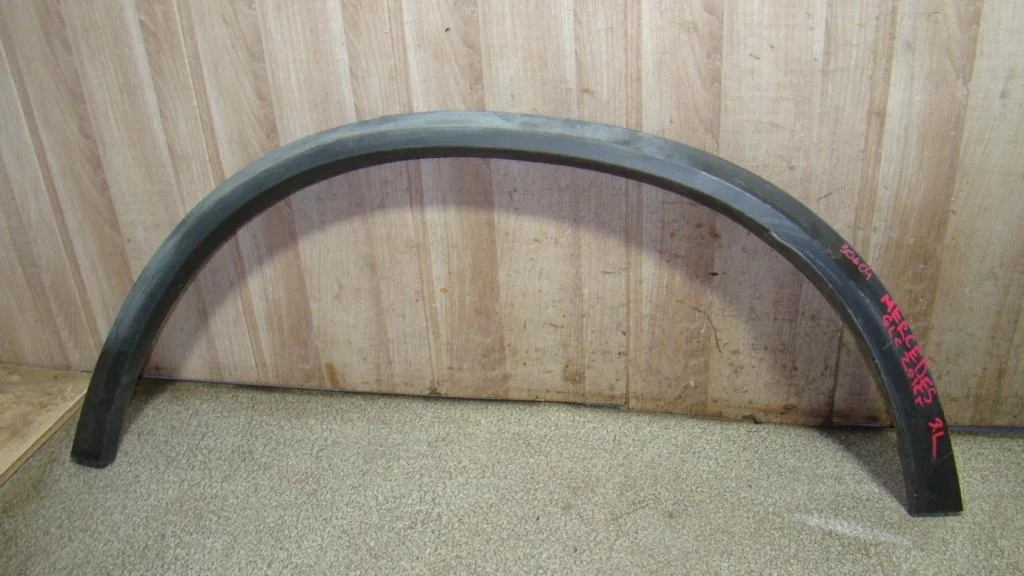 Накладка заднего крыла левого Mercedes-Benz GLC-Class X253