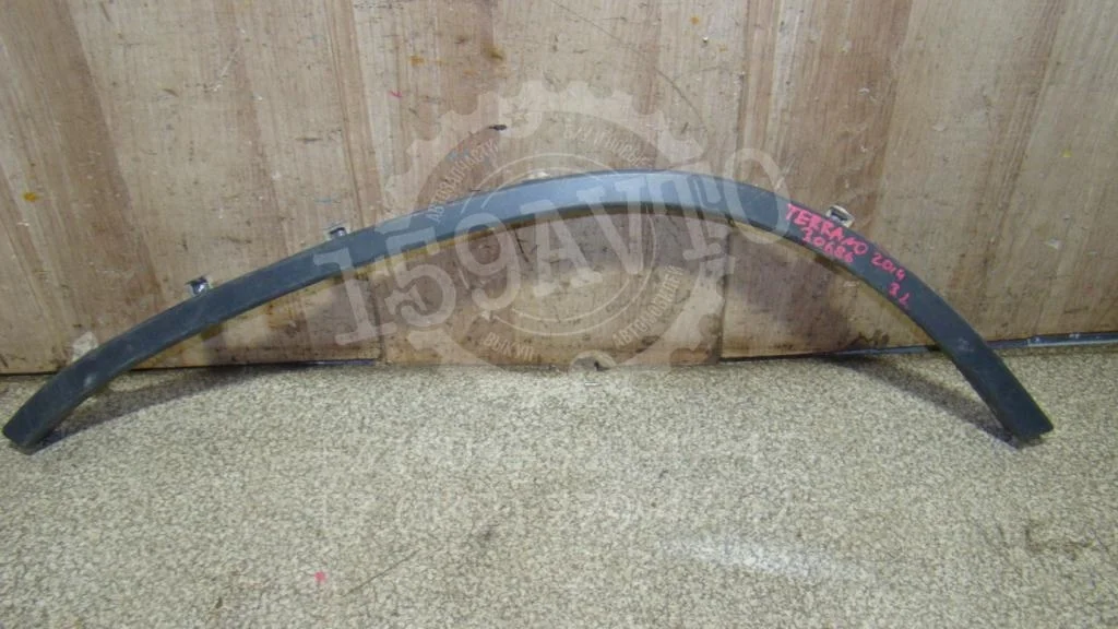 Накладка заднего крыла левого Nissan Terrano D10