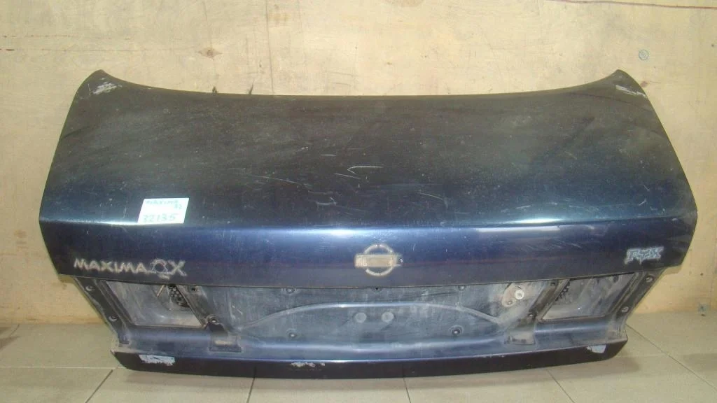 Крышка багажника Nissan Maxima A32