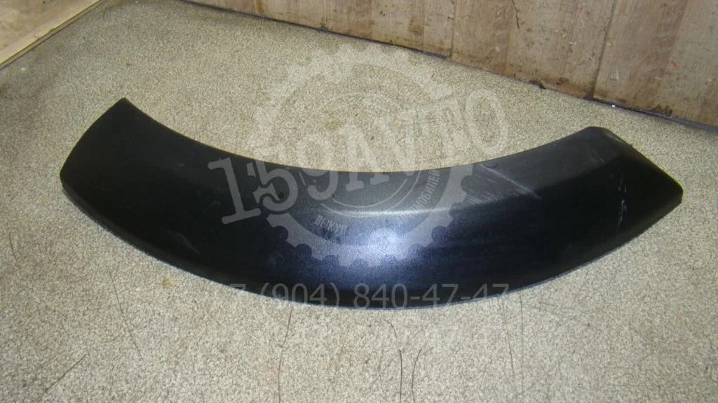 Накладка заднего крыла правого Land Rover Discovery 3 2006 L319