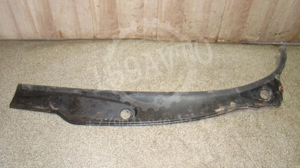 Решетка стеклоочистителя Peugeot 206