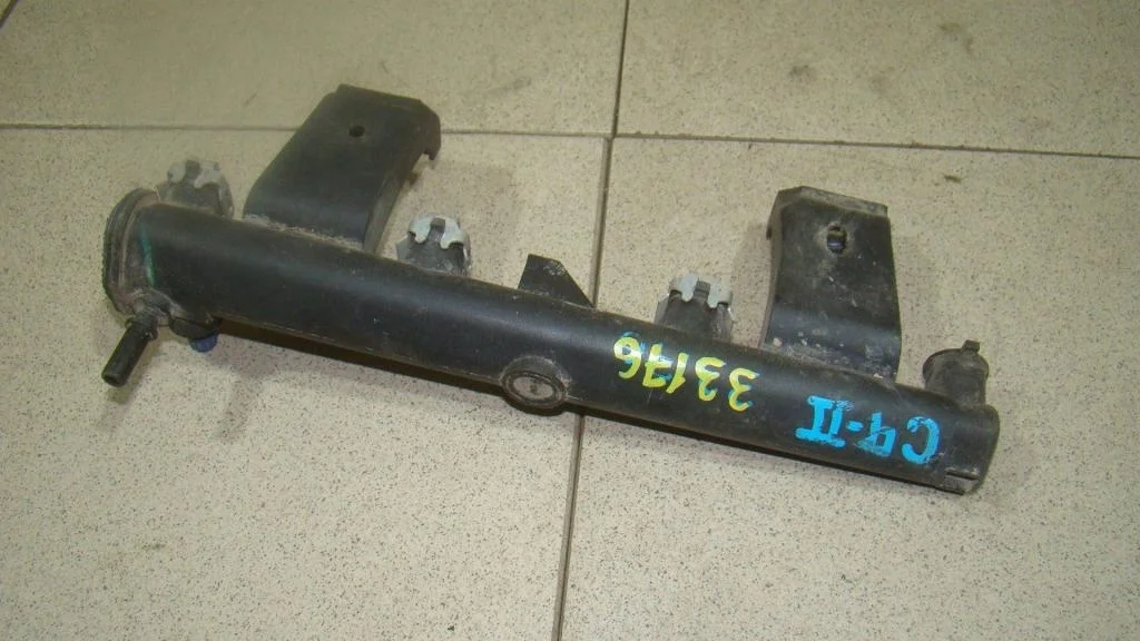 Рейка топливная Citroen C4 2013 B7