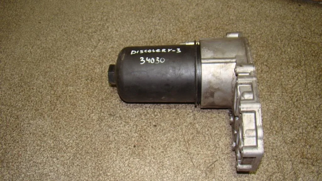 Корпус масляного фильтра Land Rover Discovery 3 2006 L319