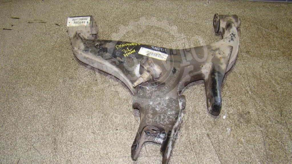 Рычаг задний нижний левый Land Rover Discovery 3 2006 L319