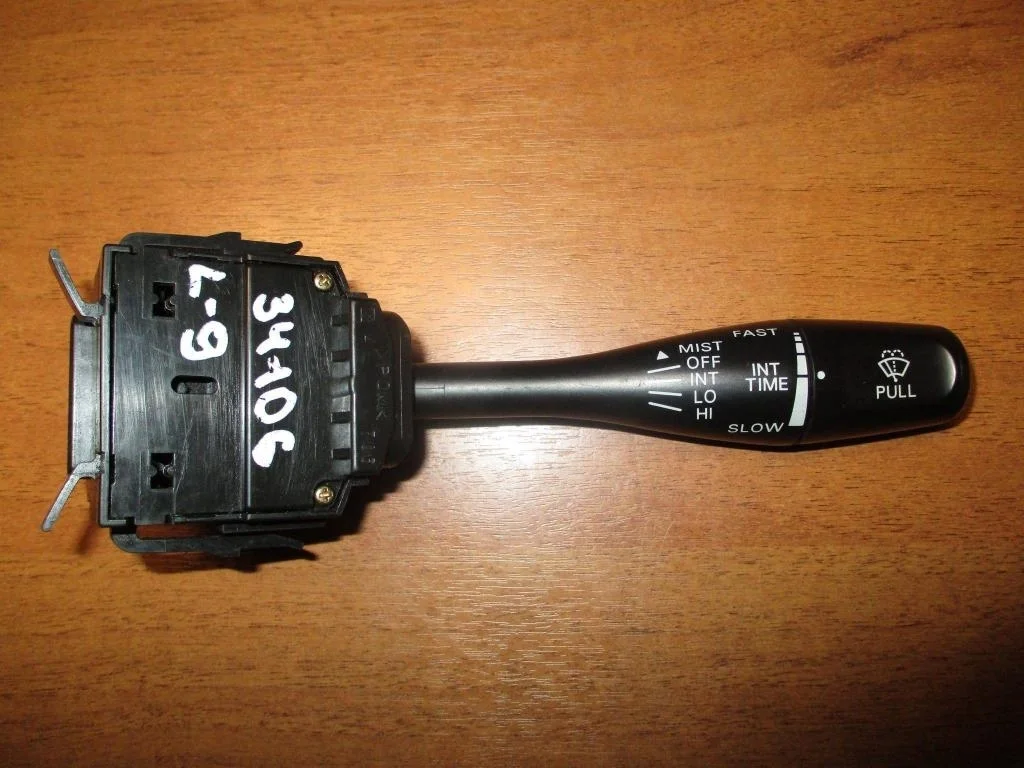 Переключатель стеклоочистителей Mitsubishi Lancer 9 CS