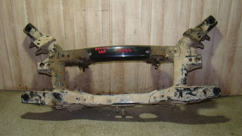 Балка задняя Toyota RAV4 A40