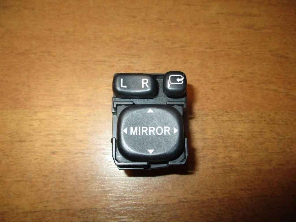 Переключатель регулировки зеркала Lexus RX350 XU30