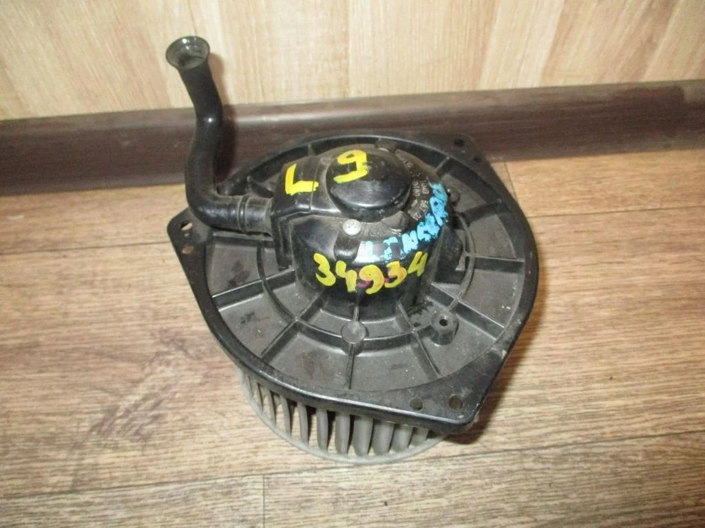 Моторчик печки Mitsubishi Lancer 9 CS