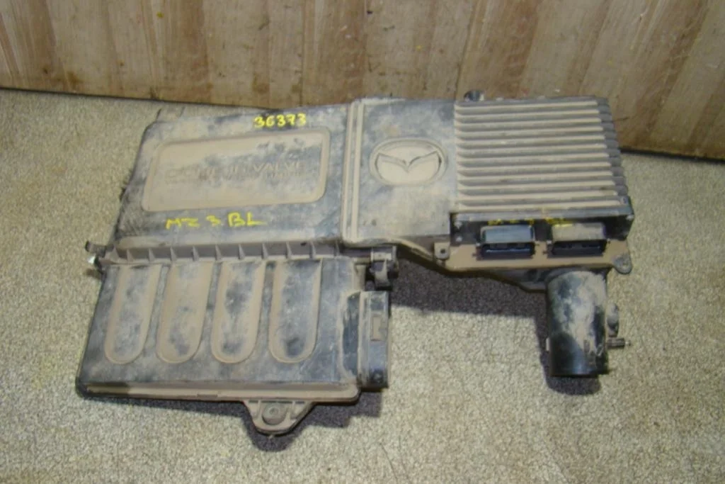 Корпус воздушного фильтра Mazda 3 BL