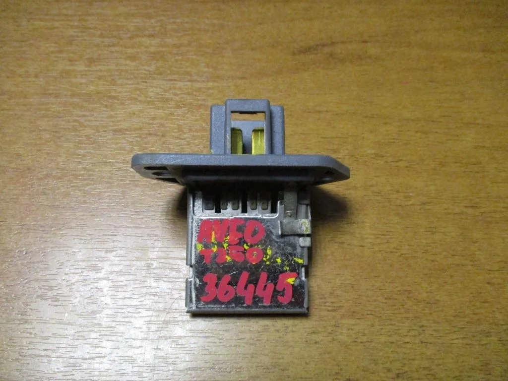 Резистор отопителя Chevrolet Aveo 2008 T250, T255