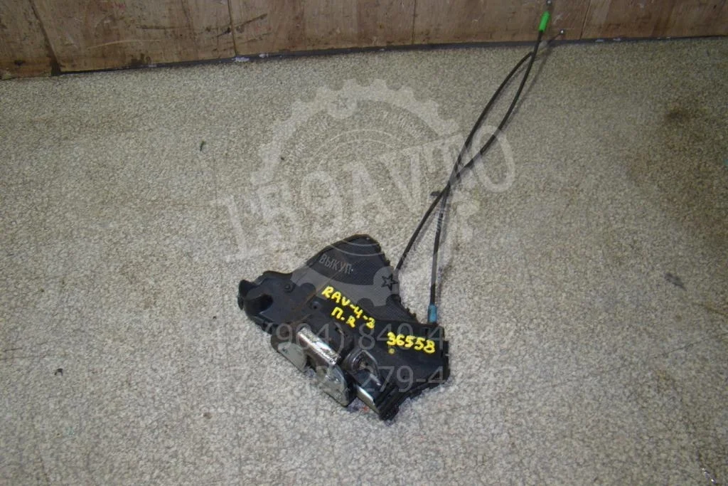 Замок двери передней правой Toyota RAV4 A30