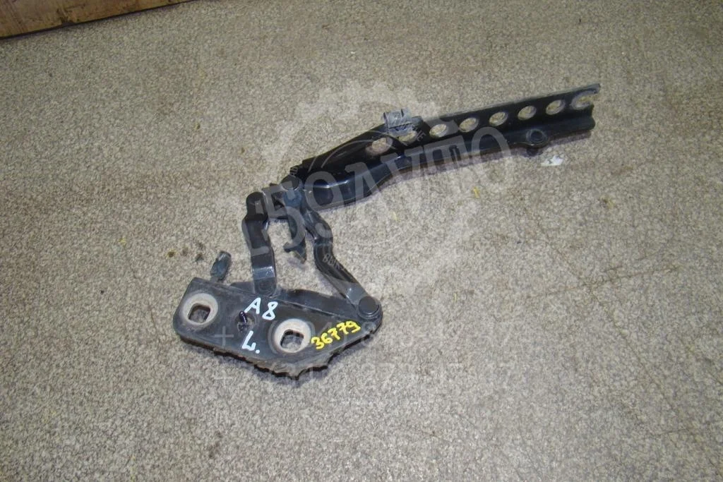 Петля капота левая Audi A8 2007 D3