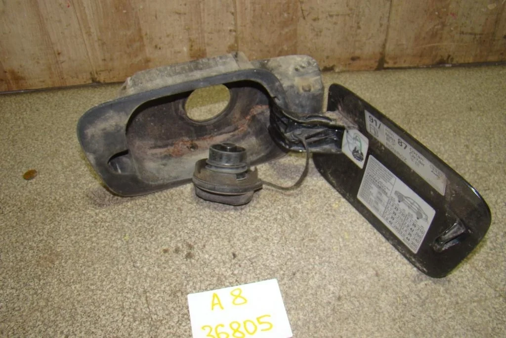 Лючок бензобака Audi A8 2007 D3