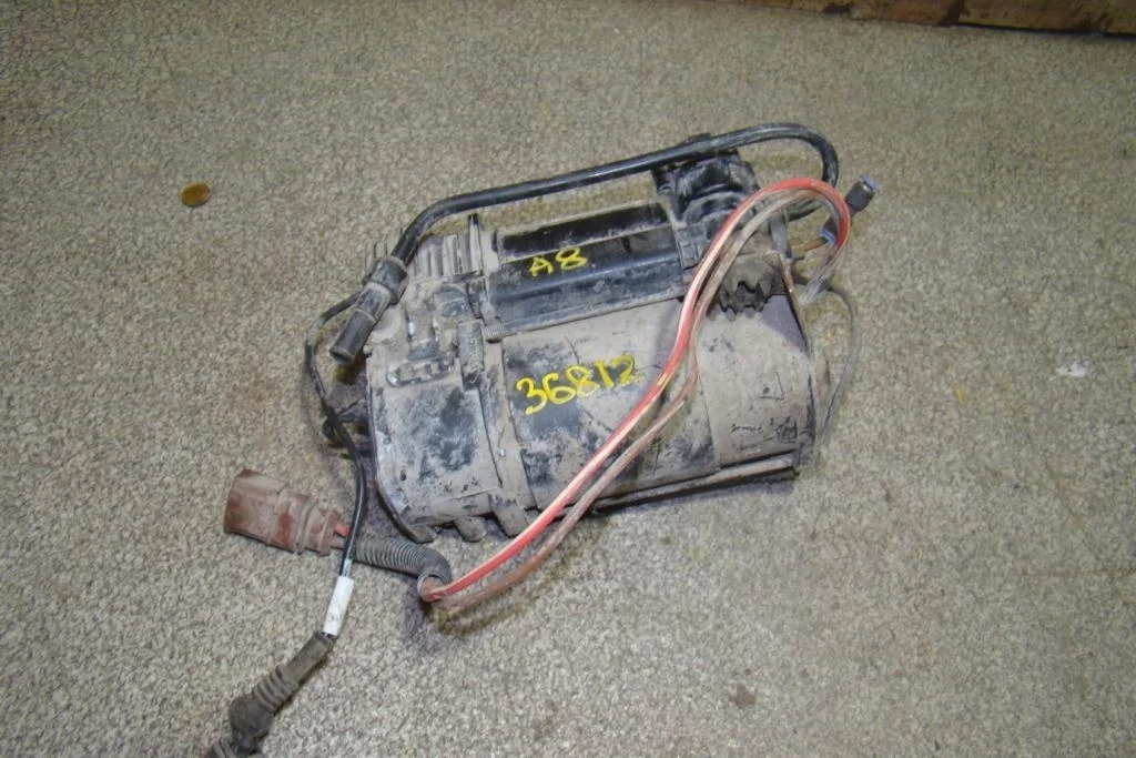 Насос регулировки подвески Audi A8 2007 D3