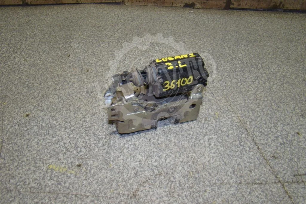 Замок двери задней левой Renault Logan 1 L90