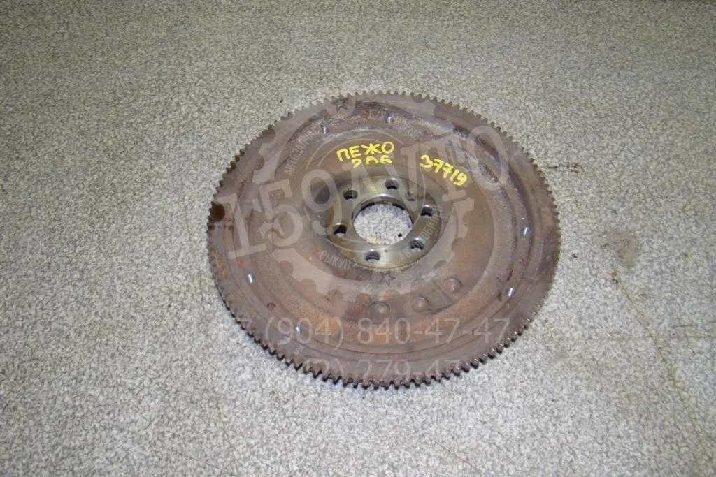 Маховик Peugeot 206