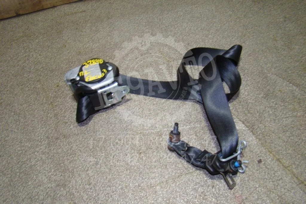 Ремень безопасности пиропатроном Ford Focus 2012 3