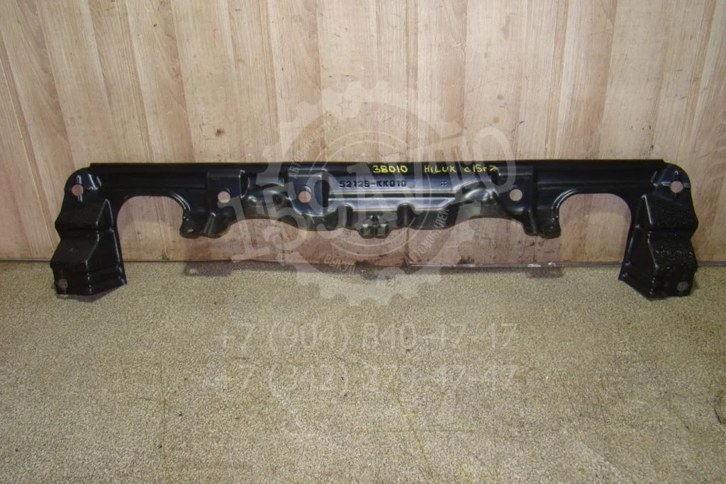 Пыльник переднего бампера Toyota Hilux 8 AN120, AN130