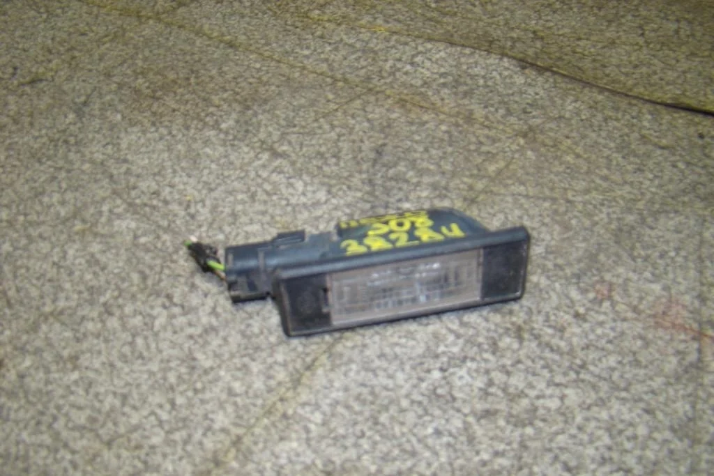 Фонарь подсветки номера Peugeot 308 T7