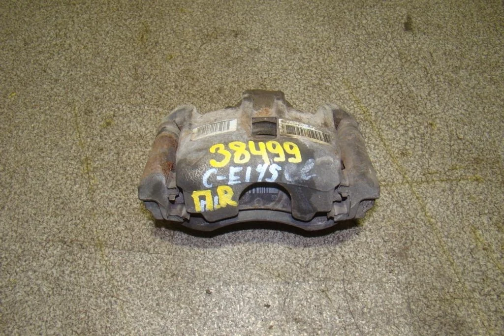 Суппорт передний правый Citroen -Elysee 2013 D