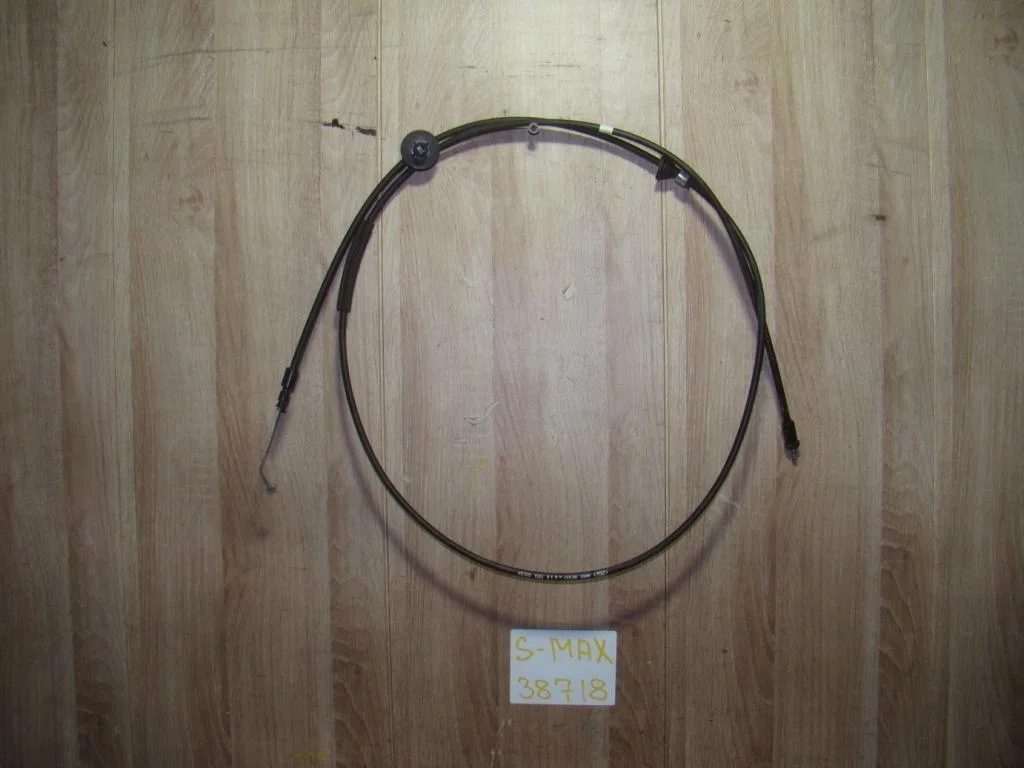 Трос открывания капота Ford Focus 2012 3