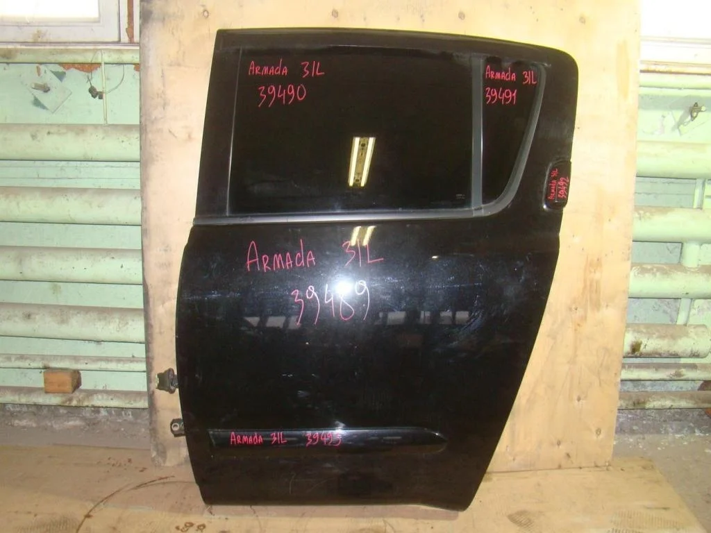 Дверь задняя левая Nissan Armada 2003 TA60