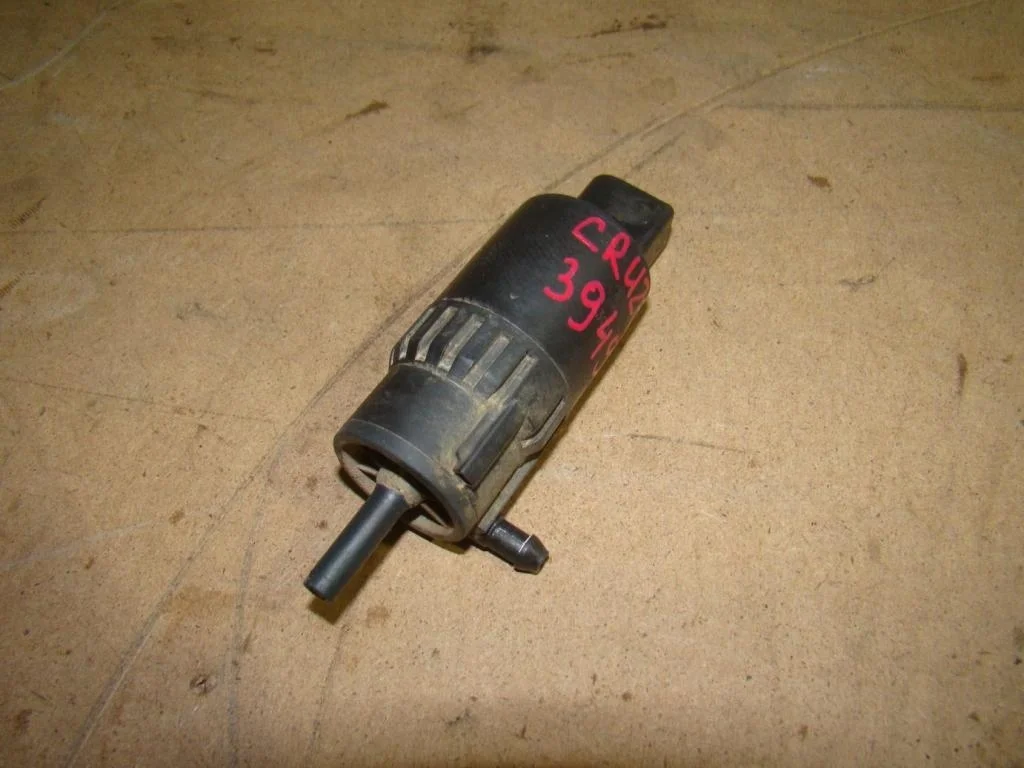 Насос омывателя Chevrolet Cruze J300