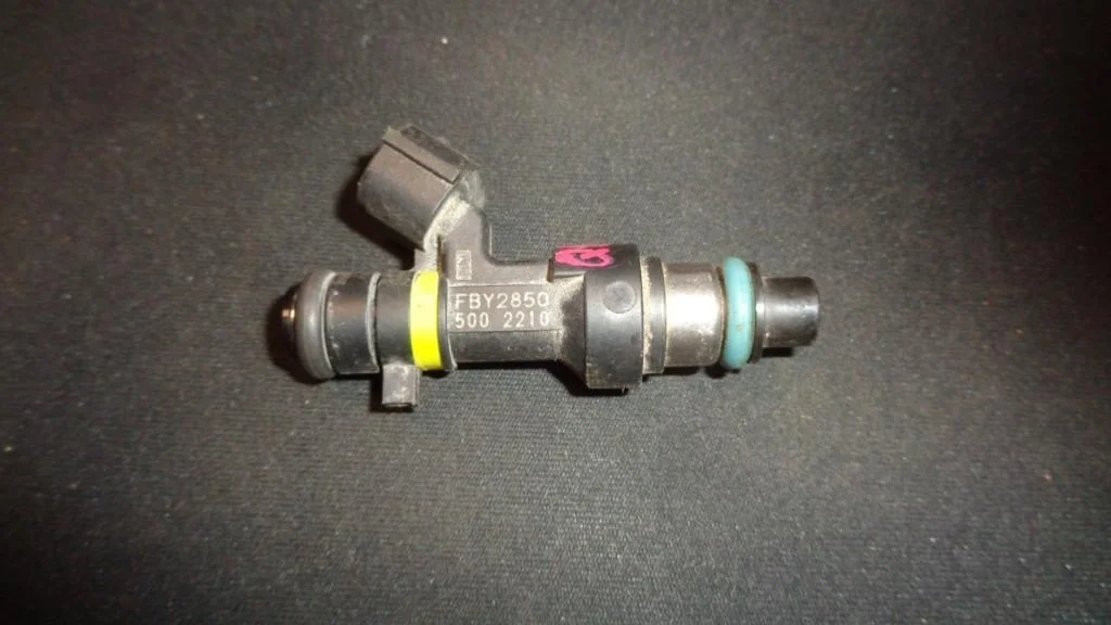 Форсунка топливная Nissan Qashqai J10