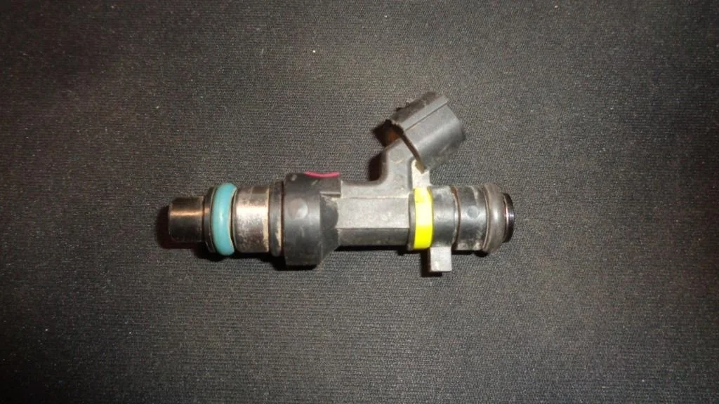 Форсунка топливная Nissan Qashqai J10