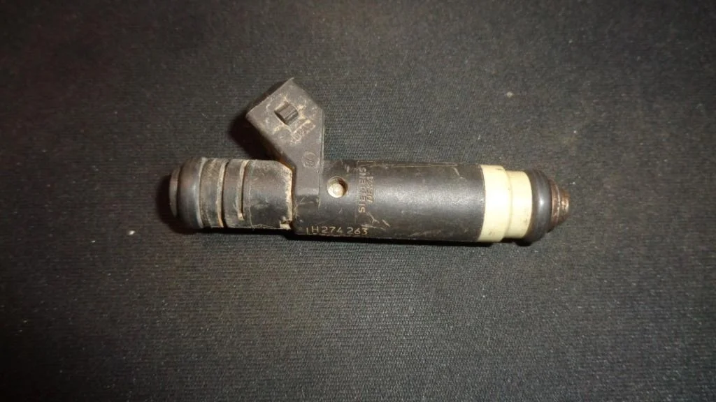 Форсунка топливная Renault Symbol 1