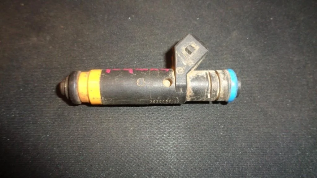 Форсунка топливная Renault Symbol 1