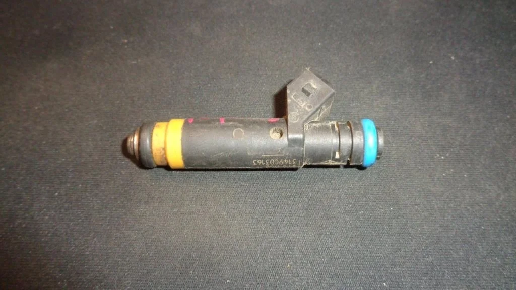 Форсунка топливная Renault Symbol 1