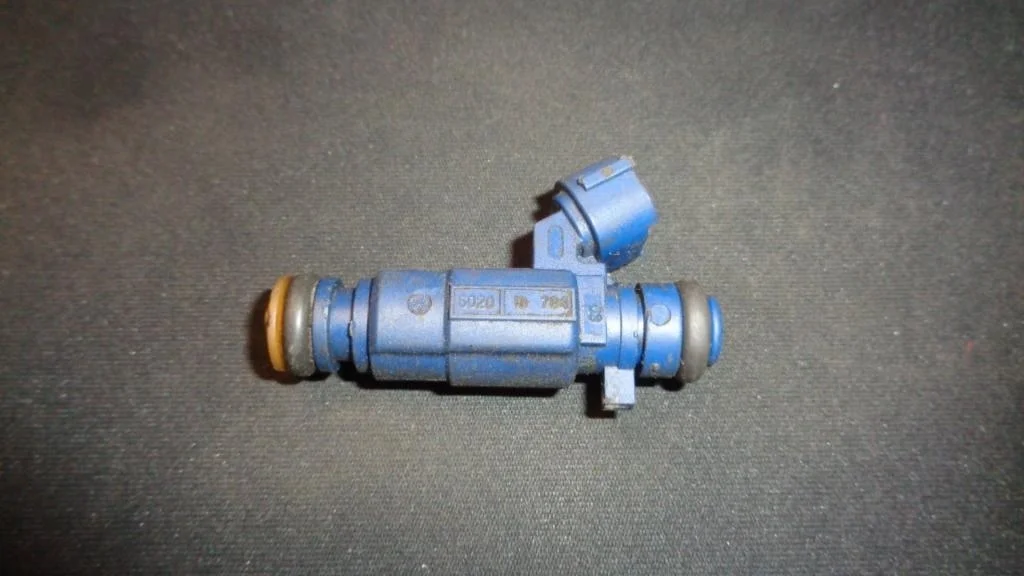 Форсунка топливная Kia Ceed 1