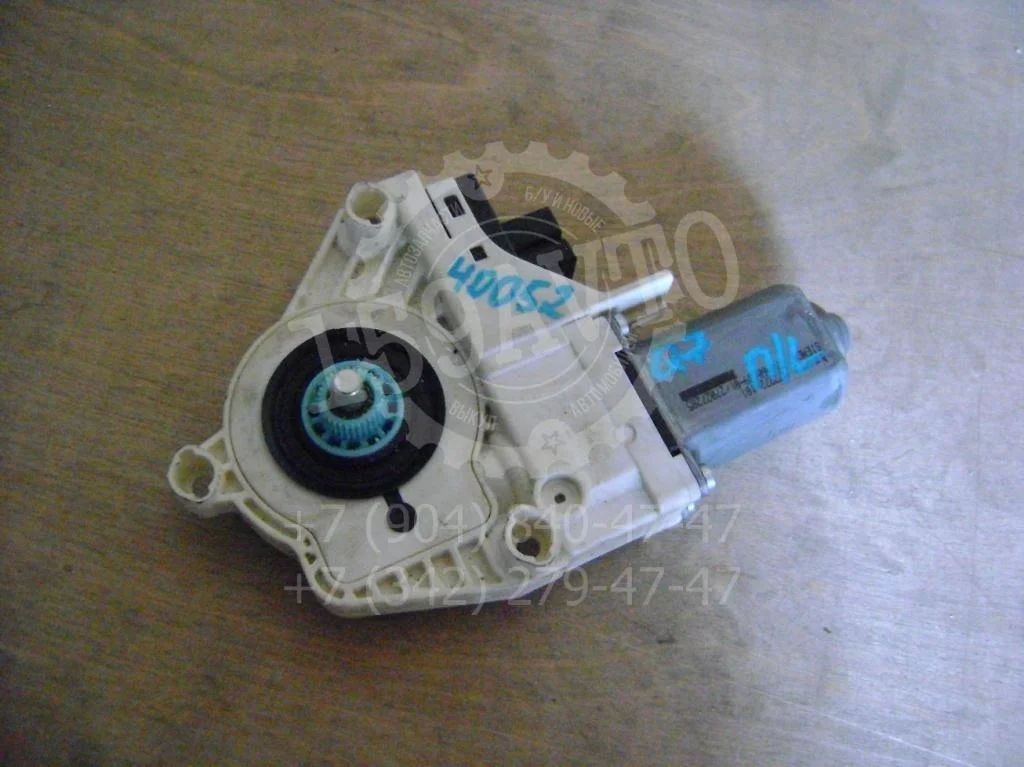 Моторчик стеклоподъемника Audi Q7 2008 4L