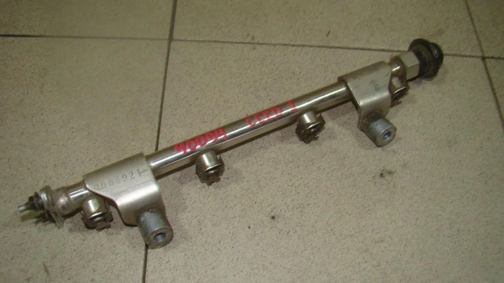 Рейка топливная Kia Ceed 1