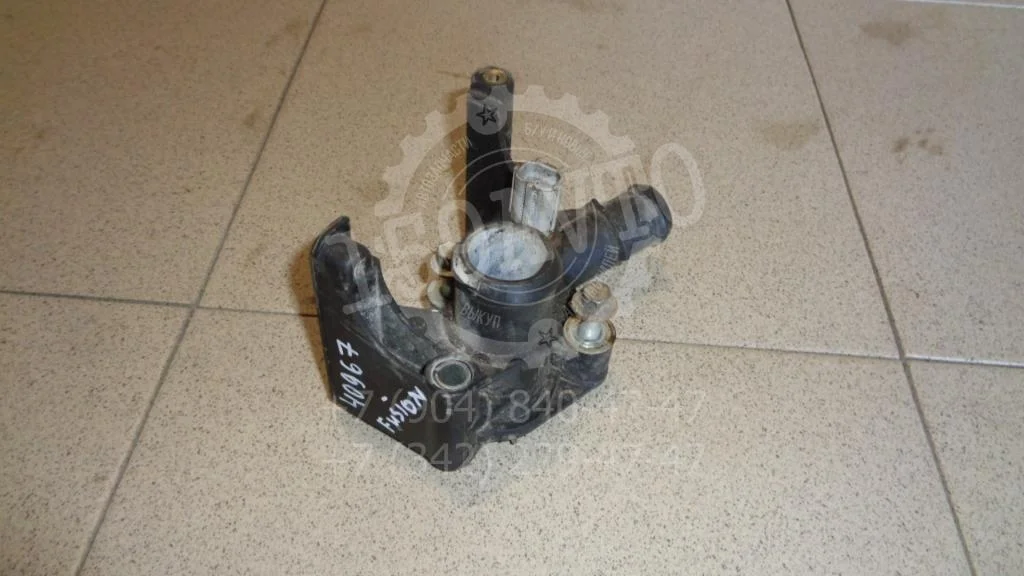 Фланец двигателя системы охлаждения Ford Fusion CBK