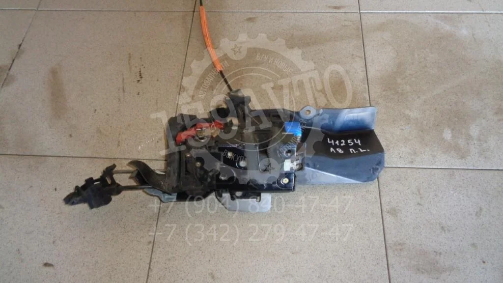 Замок двери передней левой Audi A8 2007 D3