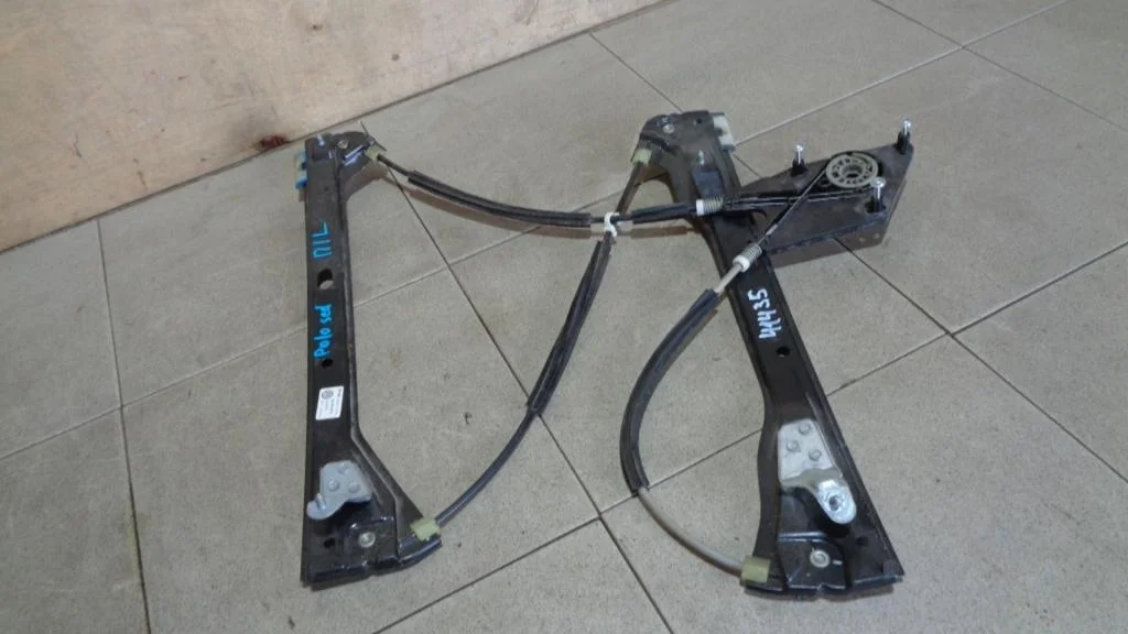 Стеклоподъемник передний левый Volkswagen Polo 5